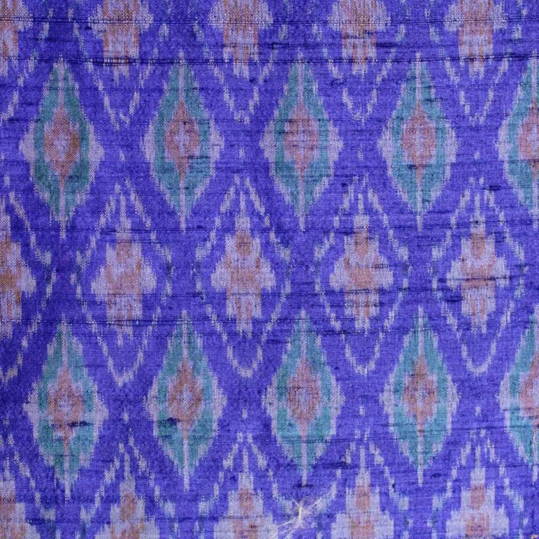 AS43839 Raw Silk Ikkat With White Blue Patterns Ultramarine Blue 1
