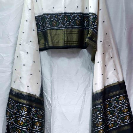AS45311 Pure Patola Ikkat Weave Duppatta With Floral Daman White Black 1