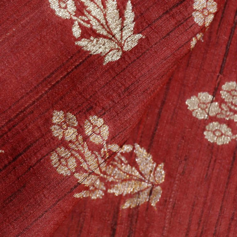 AS45023 Banarasi With White Floral Pattern Red 2.jpg
