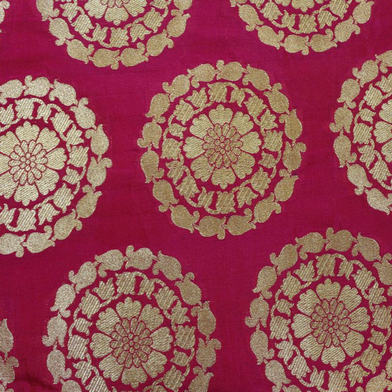 AS45090 Banarasi With Golden Circular Work Magenta Pink 1.jpg