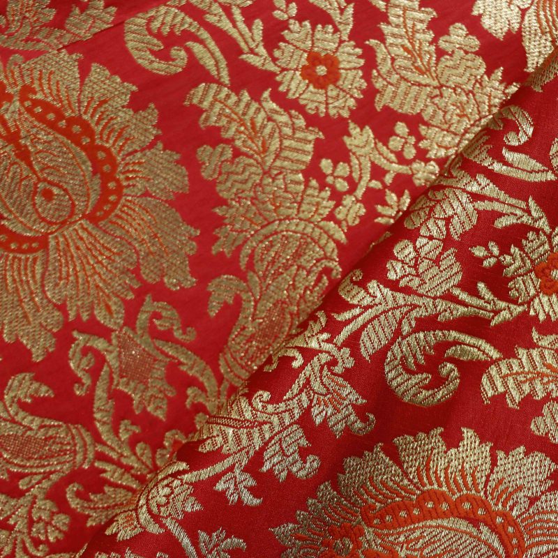 AS45098 Banarasi With Golden Pattern Red 2.jpg